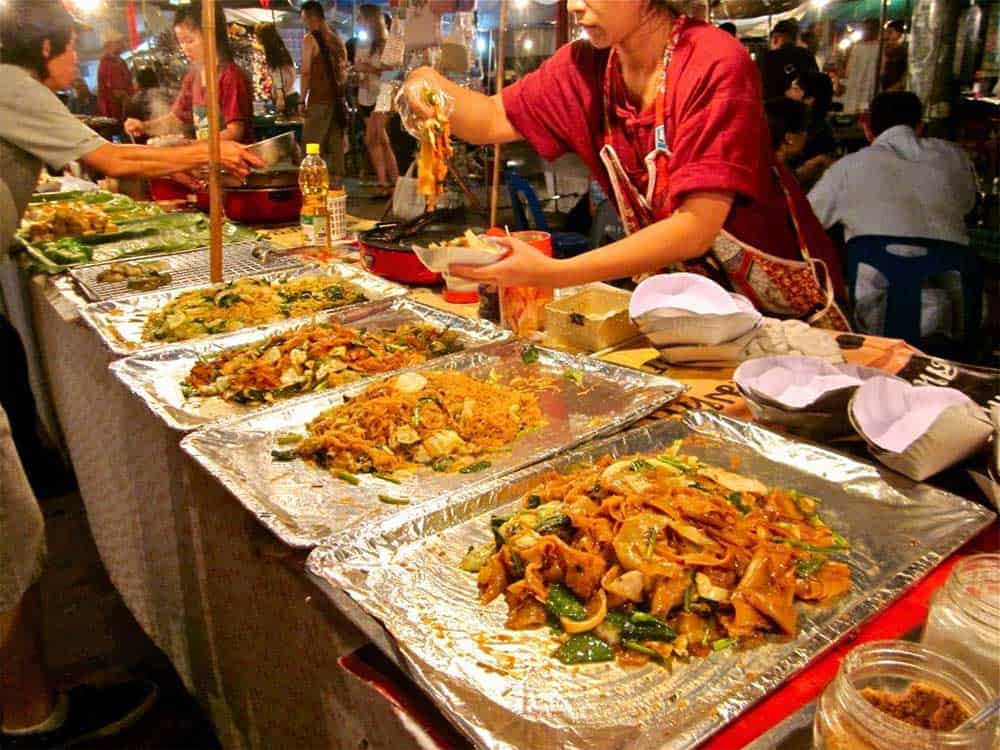 Grnd choix de nourriture au Night Bazaar de Chiang mai
